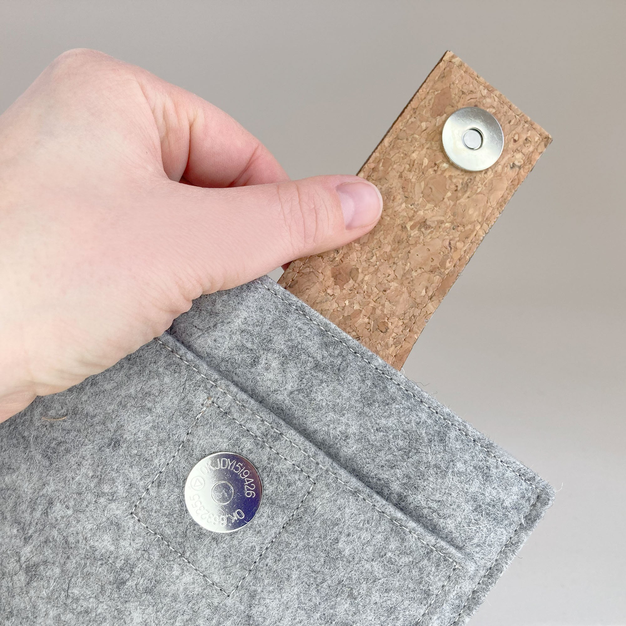 Case for reMarkable 2 | with magnetic closure and extra compartment | light gray - Colorful | Model "HAKA"