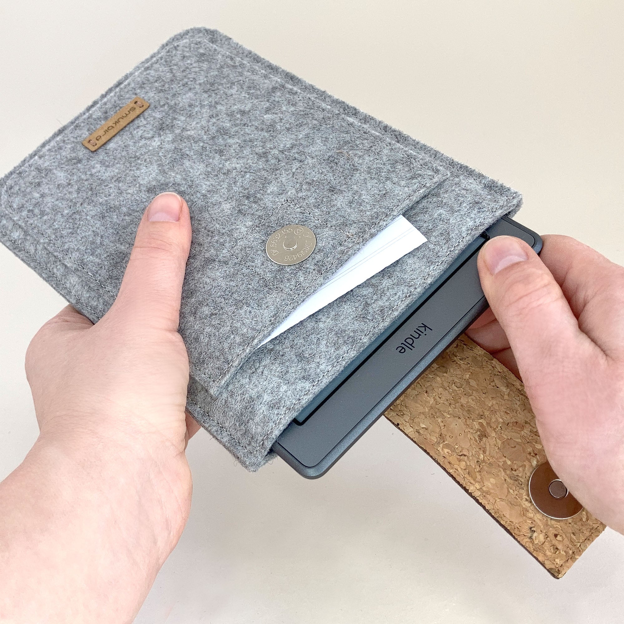 Case for reMarkable 2 | with magnetic closure and extra compartment | light gray - Colorful | Model "HAKA"