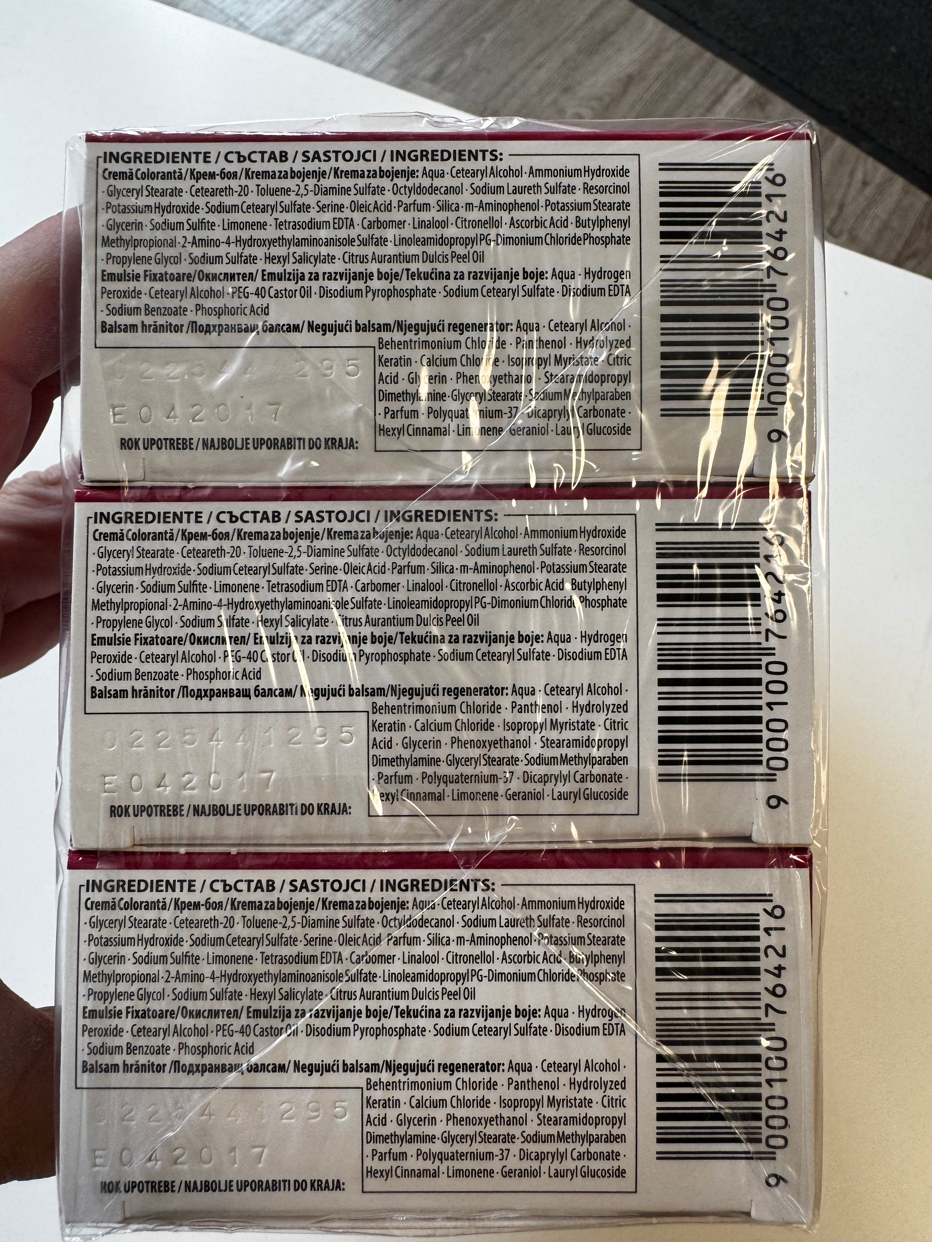 3-pack Schwarzkopf Palette SalonColors 4-0 Medium Brown (expires) 